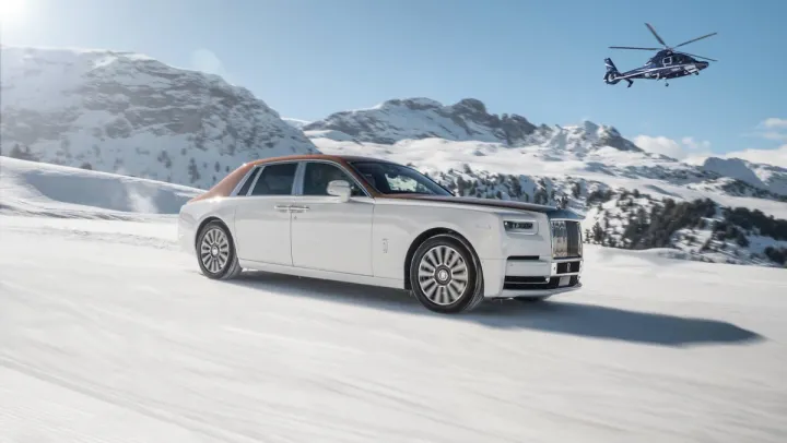 Rolls-Royce открыл эксклюзивные зимние студии в Куршевеле и Санкт-Морице