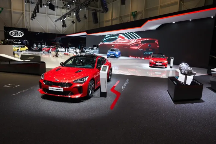Kia привезла в Женеву новые Ceed и Ceed Sportswagon