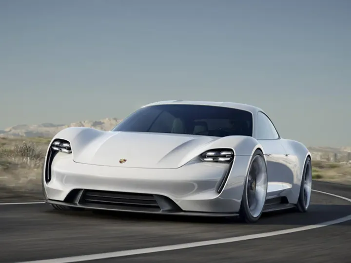 Porsche инвестирует более шести миллиардов евро в электромобили